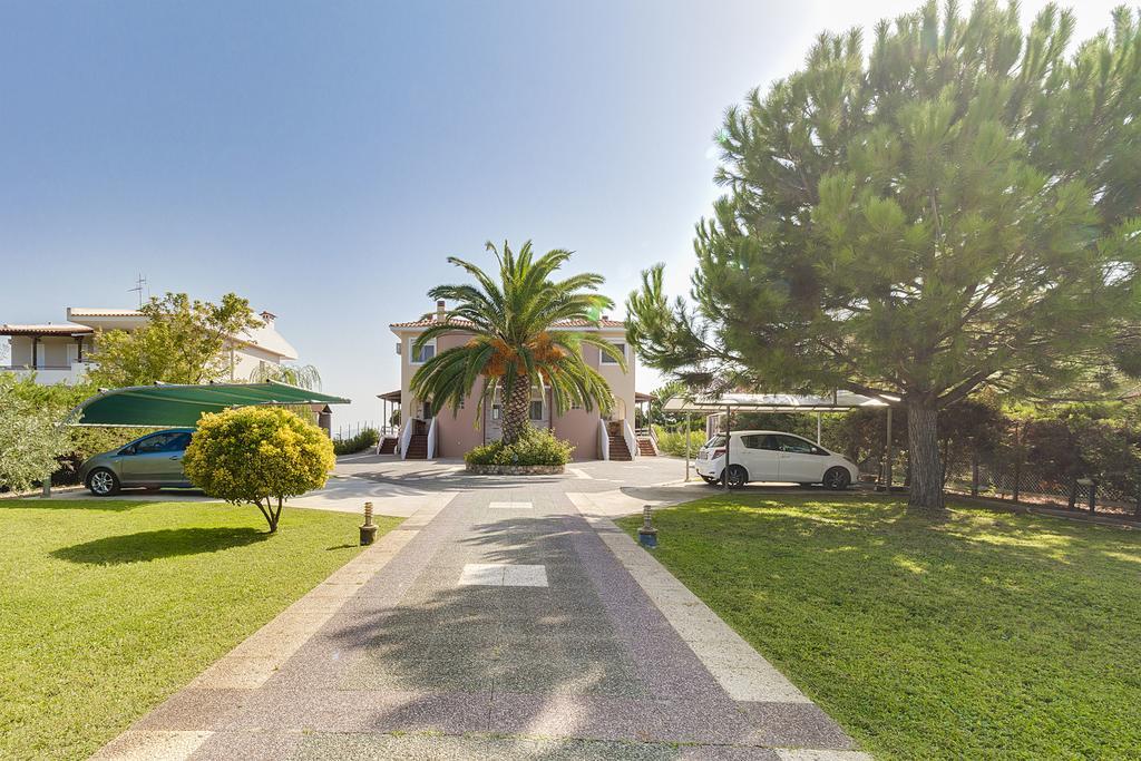 Villa Nefeli - Akti Salonikiou A Agios Nikolaos  Exterior photo